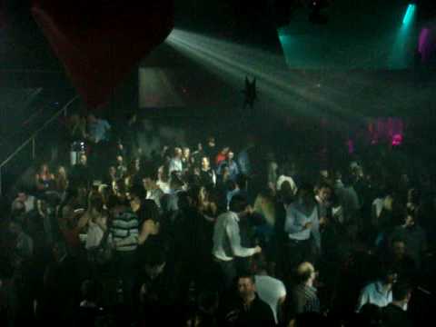 2 Dirty @ Noxx Antwerp playing their edit on Climax in my Head