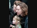 Eddie Vedder - Skipping - Every Mother Counts ...