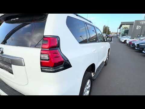 Toyota Land Cruiser 2.8 LWB Commercial 5dr - Image 2