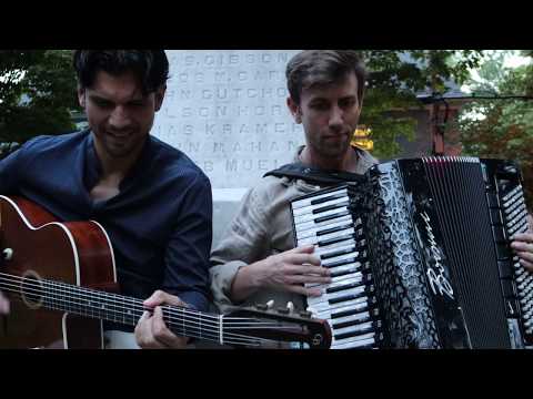 download lagu mp3 mp4 Dallas Vietty, download lagu Dallas Vietty gratis, unduh video klip Dallas Vietty