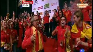 Manolo Escobar en la celebración de la Roja