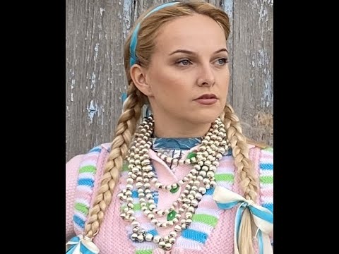 Anna Berédiová - Kerá diovka je z rána veselá