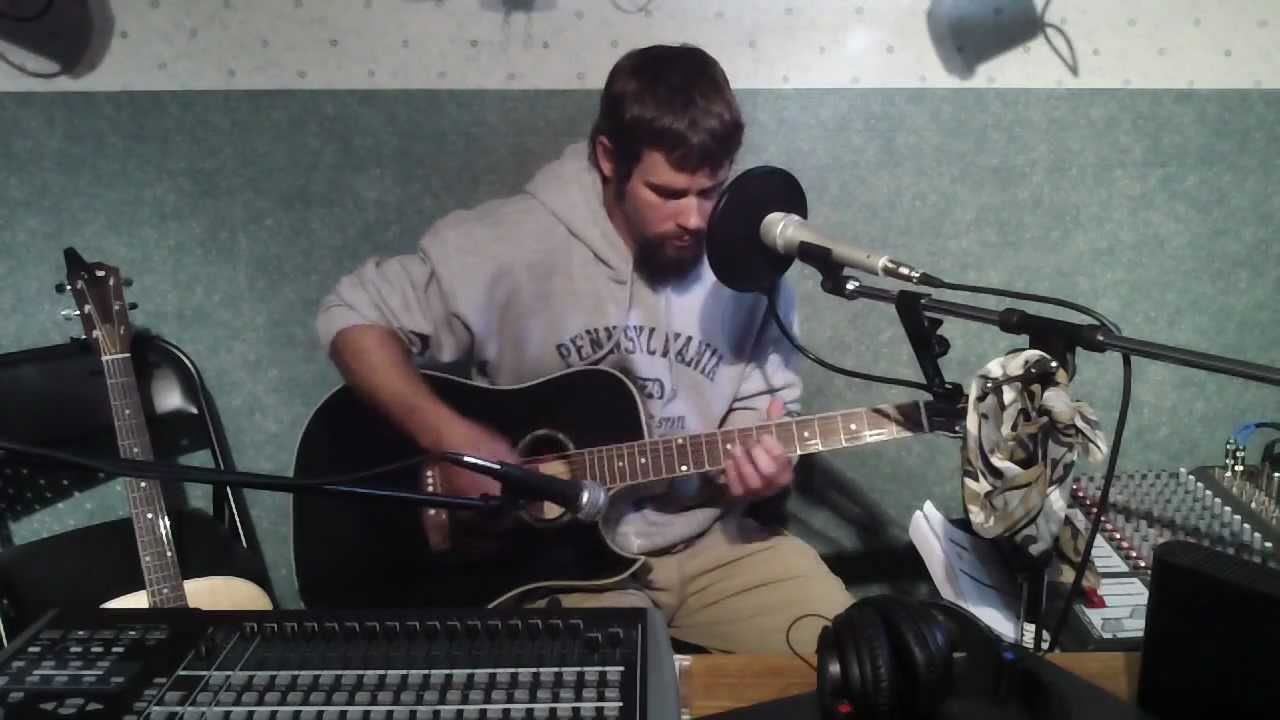 Hire Llew Brown Singing Guitarist in Wichita, Kansas