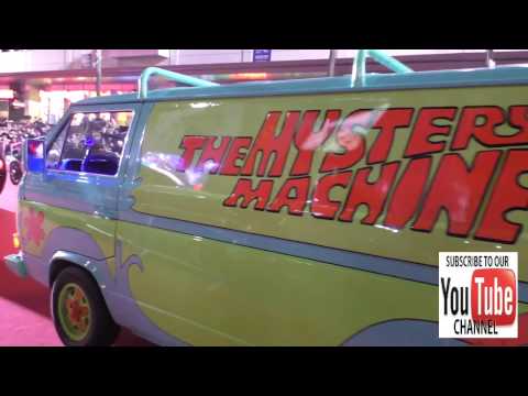 The Mystery Machine from Scooby Doo on Hollywood Blvd at the 85th Annual Hollywood Christmas Parade
