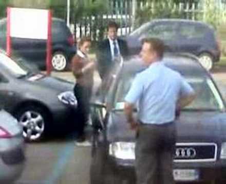 Mai parcheggiare in un posto riservato