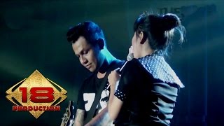 Download lagu KONSER ~ Superman Is Dead - SUNSET DI TANAH ANARKI .. ROMANTISNYA @LIVE CAKUNG JAKARTA2015) mp3