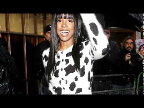 X FACTOR KELLY ROWLAND TRIPS AND FALLS OVER 2011 HILARIOUS