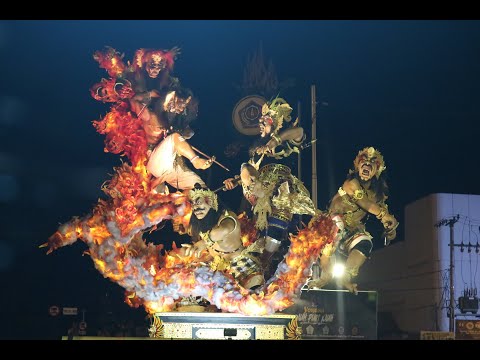Parade Ogoh-Ogoh Desa Dauh Puri Kauh & MEBARUNG