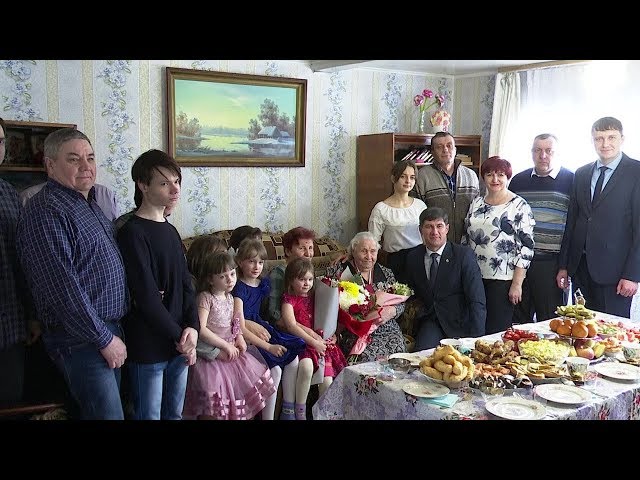 Труженице тыла из села Старые Челны Нурлатского района Антонине Сидоровой 100 лет