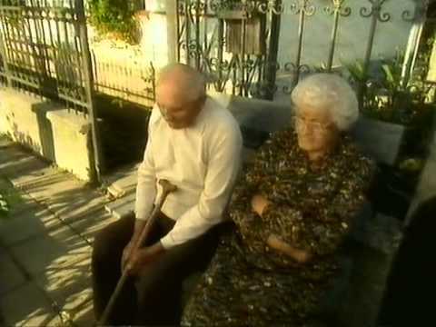 Valahol a Duna mentén - Várgesztes múltja és jelene 1998