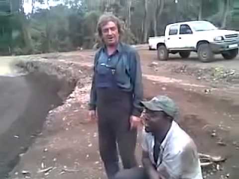 Sprem'te se, sprem'te, četnici by Ron Holsey