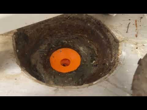 Part of a video titled Installation d'un clapet anti retour et anti odeur - YouTube