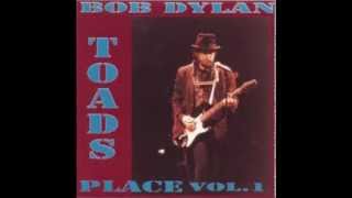 Download lagu Bob Dylan-Dancing in the Dark-1-12-90, Toad's Place, New Haven, CT mp3 Download lagu Bob Dylan-Dancing in the Dark-1-12-90, Toad's Place, New Haven, CT mp3