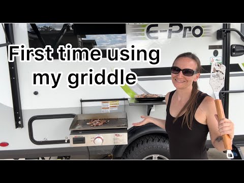 First time setup, seasoning, and cooking with my Suburban Griddle, 2023 Flagstaff E-Pro #flagstaff