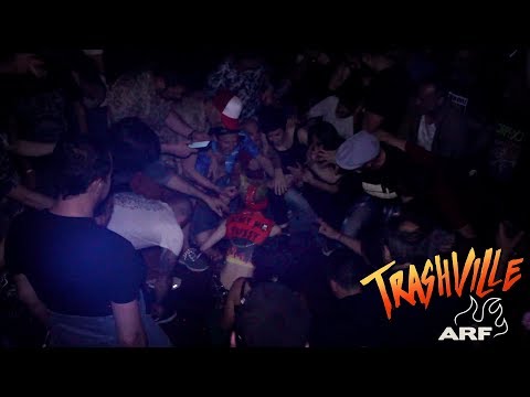 PUSSYCAT AND THE DIRTY JOHNSONS AT AZKENA ROCK FESTIVAL 2019 - WOLFMAN SIDEBURNS