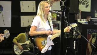 Lissie Live @ Cambridge HMV, Further Away (Romance Police) 16/10/13