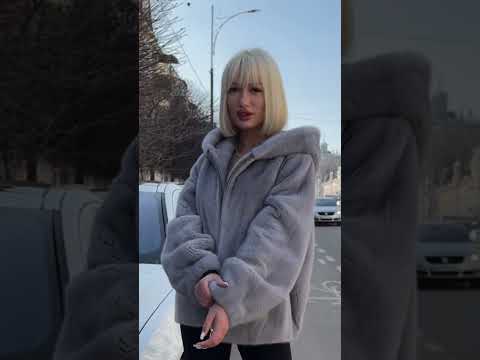 Норкова шуба Sapphire кольору сапфір FD19K.Продано.Замовлення