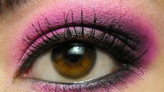 Hot Pink & Black Smoky Eye