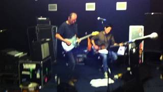 Ash feat. Hugh Cornwell & Russell Lissack - No More Heroes