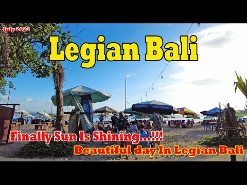 Finalmente o sol está brilhando...!!! Lindo dia em Legian Bali..!!! Café, lojas, praia e etc.