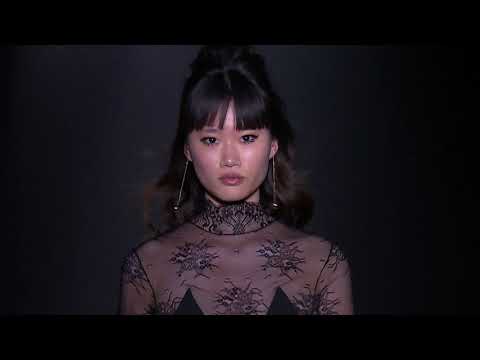 MENCHEN TOMAS CATWALK FW2020 080 BARCELONA FASHION WEEK