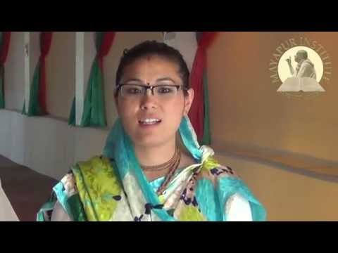 Sucharu Gopi Mtj from Kathmandu sharing her experience at Mayapur Institute
