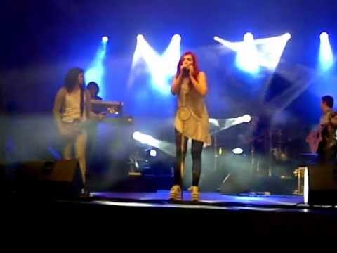 Ewa Farna - Sama Sobě (Ujsoły 21.07.2012)