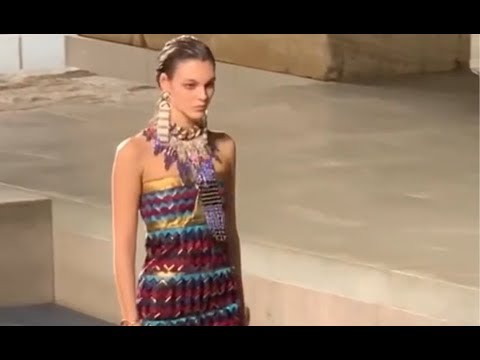 Chanel Pre-Fall 2019 Métiers d’Art show