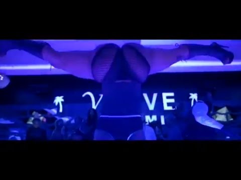 Elly Elz - Dumb Hoe (Official Music Video) shot by @GoblinLabel