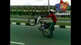 Download lagu Mat Rempit Terengganu ( Benetton Crew Terengganu ) mp3 Download lagu Mat Rempit Terengganu ( Benetton Crew Terengganu ) mp3