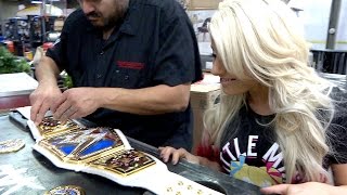 Alexa Bliss’ custom plates are added: SmackDown LIVE Exclusive, Dec. 27, 2016
