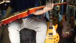 Video thumbnail for Gibson vs Navigator by Ryu's Guitars