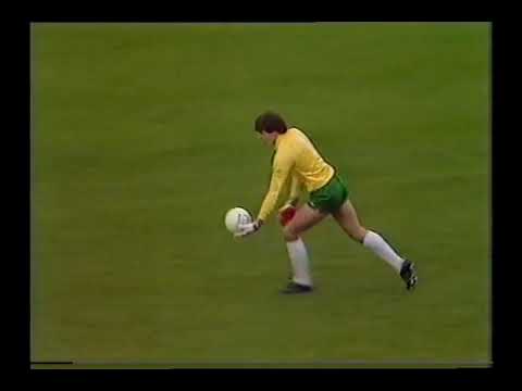 08/10/1983 - Dundee United v Celtic - Scottish Premier Division - Highlights