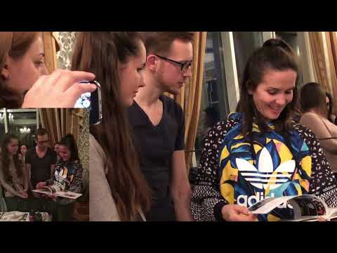 Gift for Natalia Oreiro by Czech fans, Svetlogorsk, 30.3.2019 - www.nataliaoreiro.cz