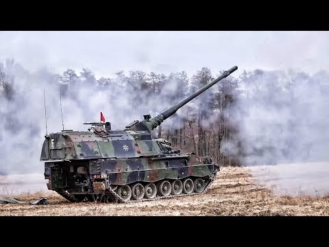 German Panzerhaubitze 2000 • Exercise Dynamic Front 2018
