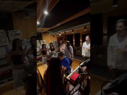 DAY LIMNS (‎@daylimns) - Compondo Para Hyperanhas|#daylimns #popbrasil #day #hyperanhas