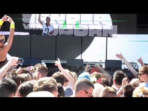 Sander van Doorn - Zombie Nation - Stereosonic Melbourne 2012