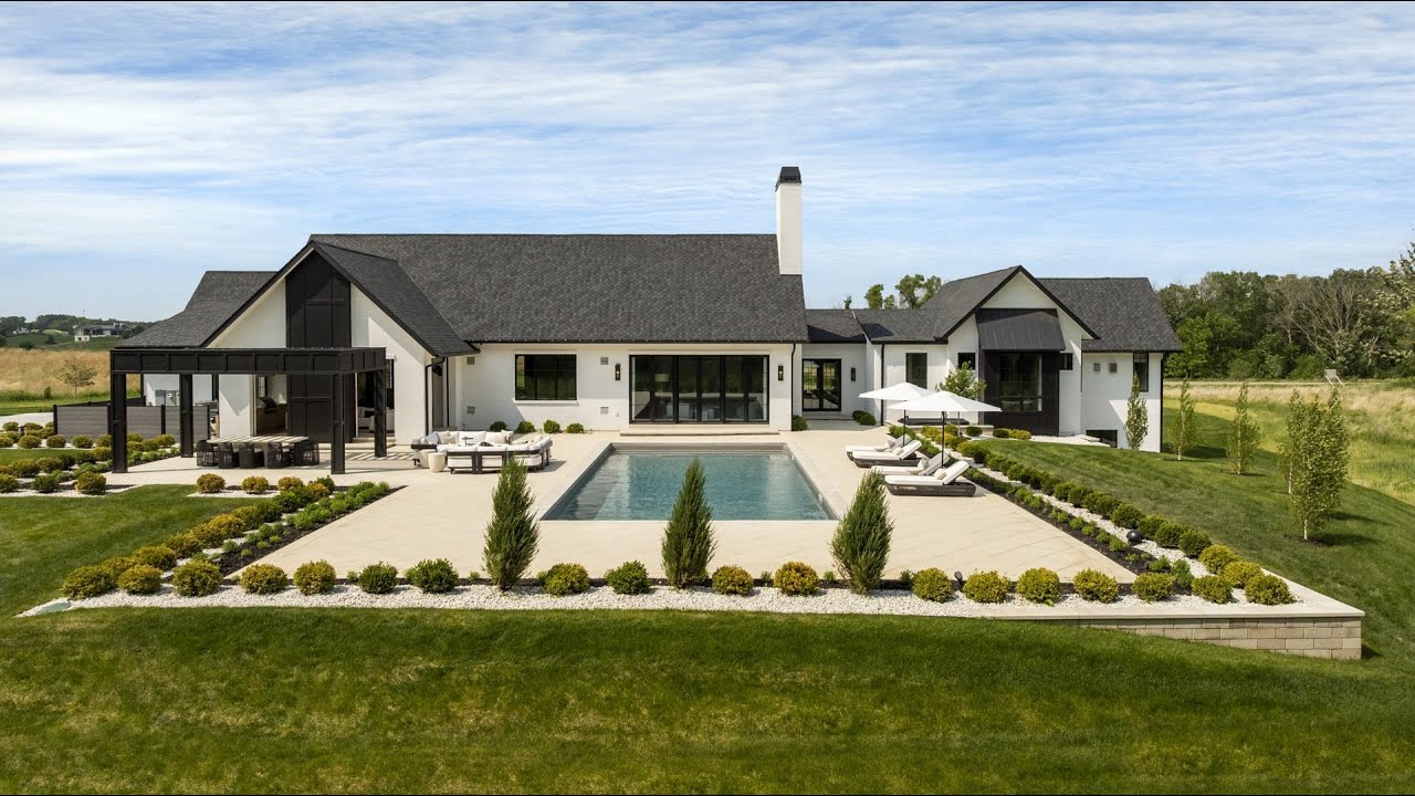 Swan Architecture - Villa Rococo