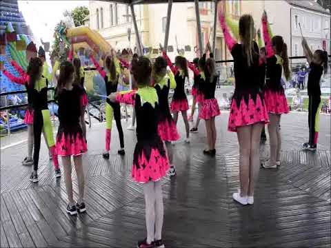 Križevačke mažoretkinje