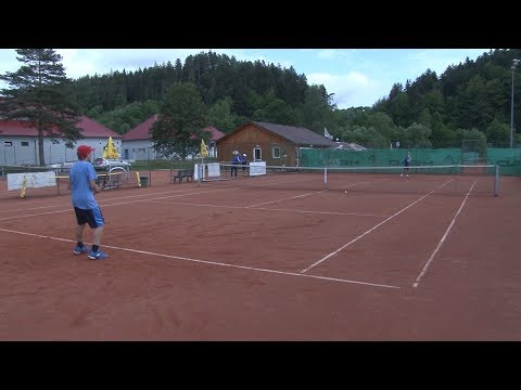 Starší žáci Rožnovského tenisového klubu doma prohráli derby se Vsetínem