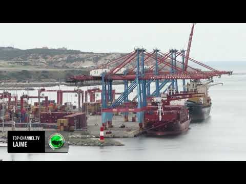 Top Channel/ Dita e gjykimit për Maduron! SHBA afron aeroplanmbajtëse e ushtarë pranë Venezuelës