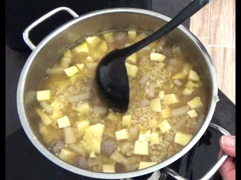 Echte, kräftige Hühnersuppe zum Satt essen