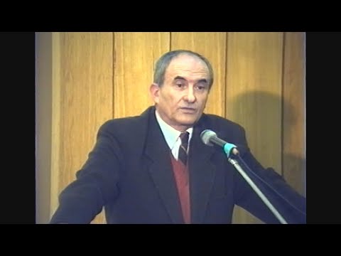 Vlado Gotovac, prof. -  Predsjednik MH, u Podravskoj Slatini 1992.  v v 6