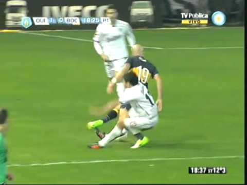 Patada asesina y expulsión para el Tanque Silva