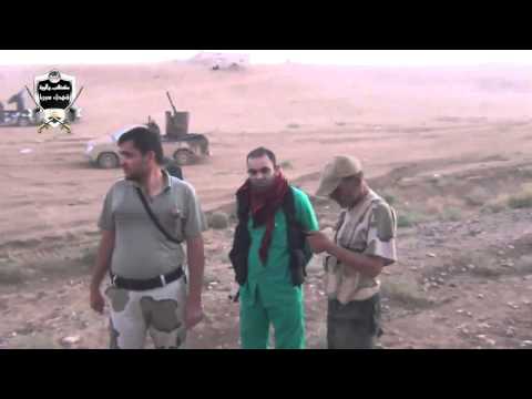 استعداد مقاتلي الجيش الحر قبل بدء عمليات اقتحام حواجز جبل شاعر في ريف حماة