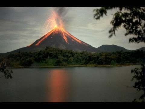 Montañas y Volcanes de Costa Rica.   Mountains and Volcanoes of Costa Rica