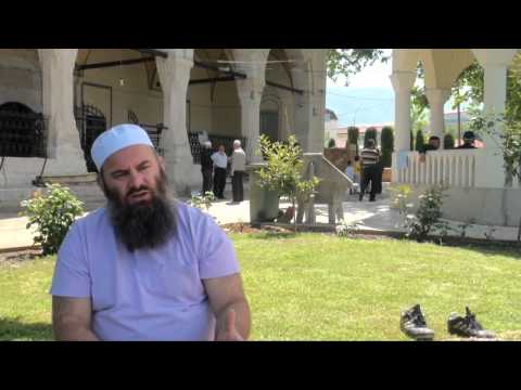 A e kemi të lejuar tu ndihmojmë jomuslimanëve? - Hoxhë Bekir Halimi