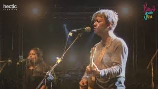 Efek Rumah Kaca - Mosi Tidak Percaya