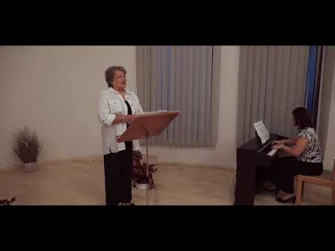 Fatbardha Sulejmani VELI - Ave Maria - Caccini  Shoqëron ne piano Elda Rako