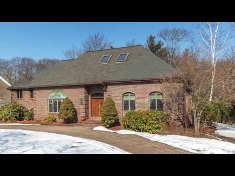 8 Magnolia Dr, Lynnfield MA - Louise Bova-Touchette - Tel 617-605-0555